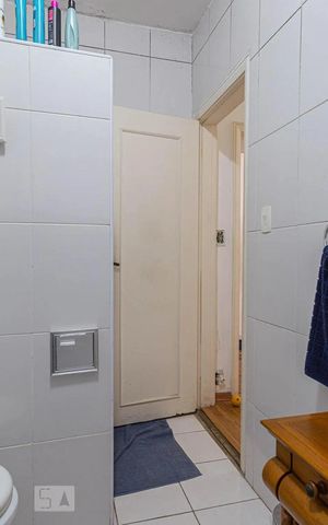 Apartamento à venda com 336m², 3 quartos e sem vaga Apartamento à venda com 336m², 3 quartos e sem vagaBanheiro