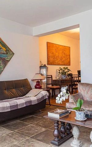 Apartamento à venda com 336m², 3 quartos e sem vaga Apartamento à venda com 336m², 3 quartos e sem vagaSala