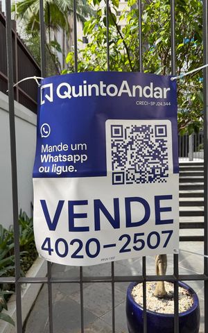 Apartamento à venda com 210m², 4 quartos e 1 vaga Apartamento à venda com 210m², 4 quartos e 1 vagaPlaca
