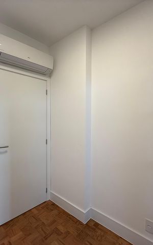 Apartamento à venda com 210m², 4 quartos e 1 vaga Apartamento à venda com 210m², 4 quartos e 1 vagaQuarto de serviço