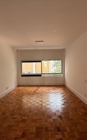 Apartamento à venda com 210m², 4 quartos e 1 vaga Apartamento à venda com 210m², 4 quartos e 1 vagaSuíte 3