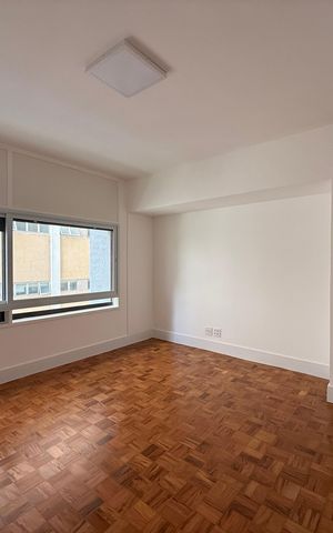 Apartamento à venda com 210m², 4 quartos e 1 vaga Apartamento à venda com 210m², 4 quartos e 1 vagaSuíte