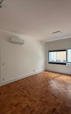 Apartamento à venda com 210m², 4 quartos e 1 vaga Apartamento à venda com 210m², 4 quartos e 1 vagaSuíte 3