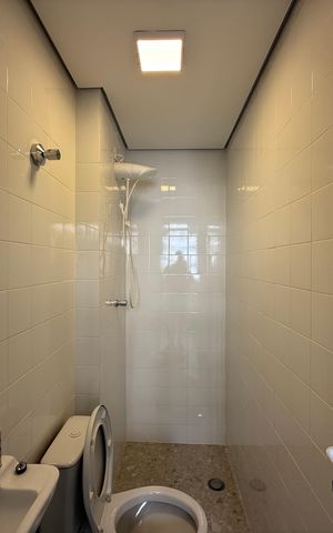 Apartamento à venda com 210m², 4 quartos e 1 vaga Apartamento à venda com 210m², 4 quartos e 1 vagaBanheiro de serviço