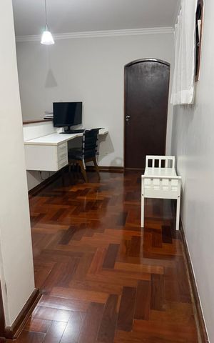 Casa para alugar com 183m², 3 quartos e 3 vagasCorredor