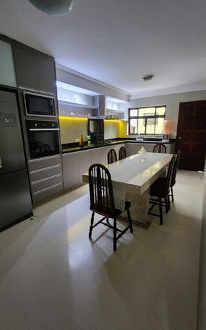 Casa para alugar com 183m², 3 quartos e 3 vagasCozinha