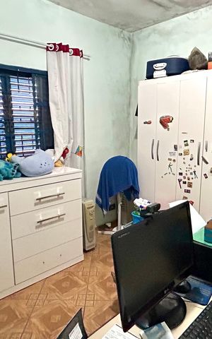 Casa à venda com 440m², 7 quartos e 4 vagas Casa à venda com 440m², 7 quartos e 4 vagasQuarto 1 casa 4