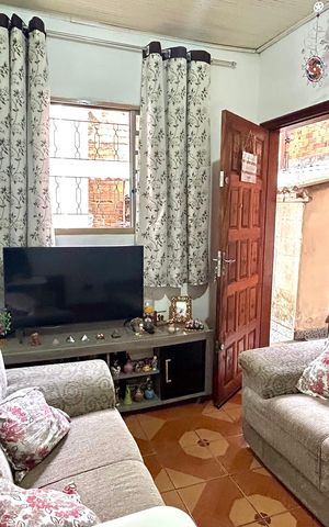 Casa à venda com 440m², 7 quartos e 4 vagas Casa à venda com 440m², 7 quartos e 4 vagasSala Casa 1