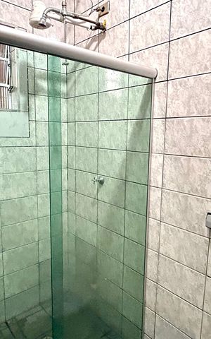 Casa à venda com 440m², 7 quartos e 4 vagas Casa à venda com 440m², 7 quartos e 4 vagasBanheiro Casa 1