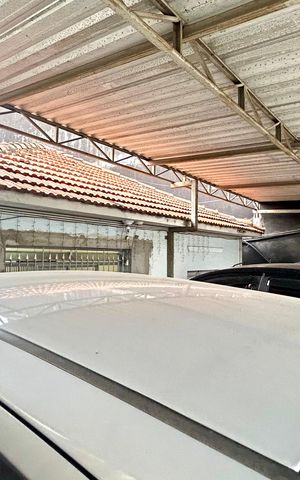 Casa à venda com 440m², 7 quartos e 4 vagas Casa à venda com 440m², 7 quartos e 4 vagasGaragem