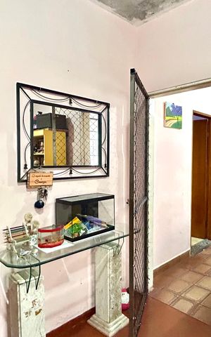 Casa à venda com 440m², 7 quartos e 4 vagas Casa à venda com 440m², 7 quartos e 4 vagasEscritório casa 3