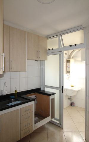 Apartamento para alugar com 62m², 2 quartos e 1 vagaCozinha
