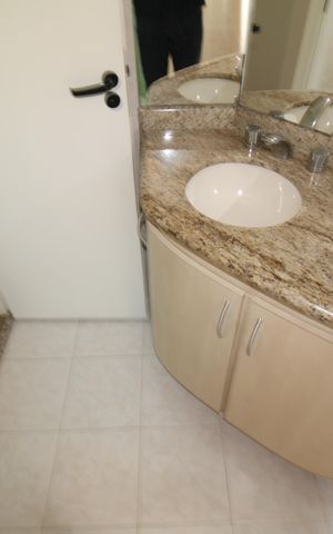Apartamento para alugar com 62m², 2 quartos e 1 vagaBanheiro 2