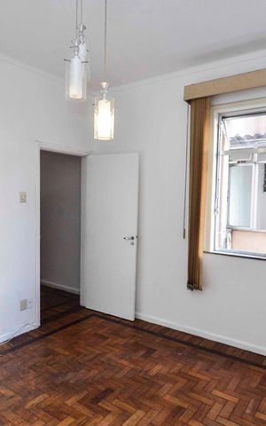 Apartamento à venda com 120m², 3 quartos e 1 vaga Apartamento à venda com 120m², 3 quartos e 1 vagaCopa