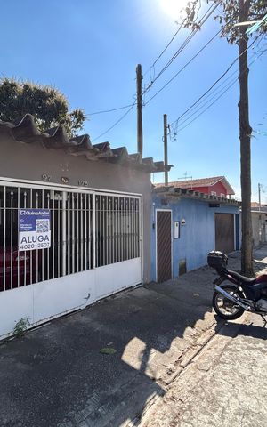 Casa para alugar com 150m², 3 quartos e 2 vagas Casa para alugar com 150m², 3 quartos e 2 vagasPlaca