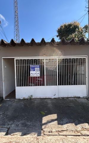 Casa para alugar com 150m², 3 quartos e 2 vagas Casa para alugar com 150m², 3 quartos e 2 vagasFachada