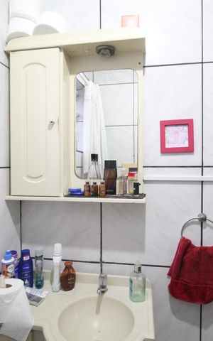 Apartamento para alugar com 50m², 2 quartos e sem vagaBanheiro