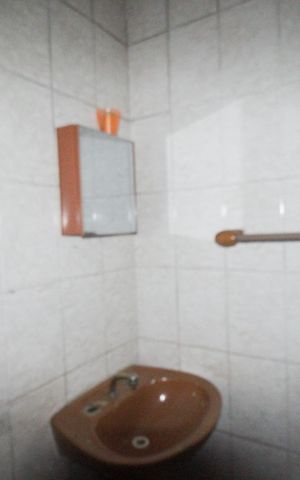 Casa à venda com 270m², 5 quartos e 3 vagas Casa à venda com 270m², 5 quartos e 3 vagasCasa 5