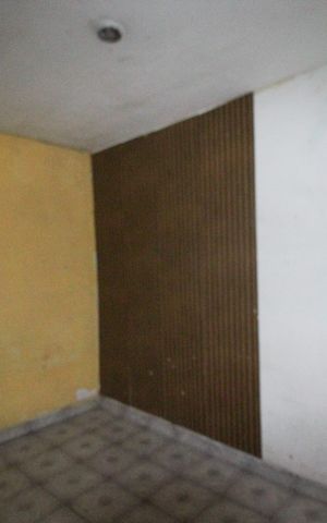 Casa à venda com 270m², 5 quartos e 3 vagas Casa à venda com 270m², 5 quartos e 3 vagasCasa 5