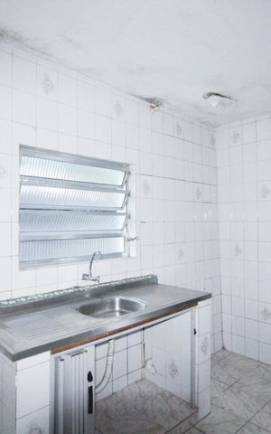 Casa à venda com 270m², 5 quartos e 3 vagas Casa à venda com 270m², 5 quartos e 3 vagasCasa 5