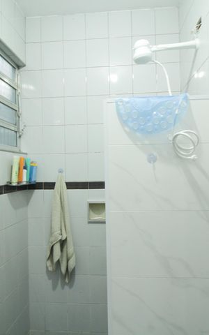 Casa à venda com 270m², 5 quartos e 3 vagas Casa à venda com 270m², 5 quartos e 3 vagasCasa 5