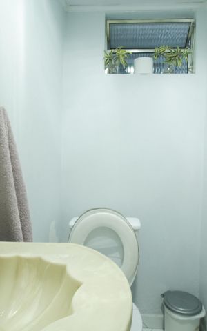 Casa à venda com 270m², 5 quartos e 3 vagas Casa à venda com 270m², 5 quartos e 3 vagasCasa 1