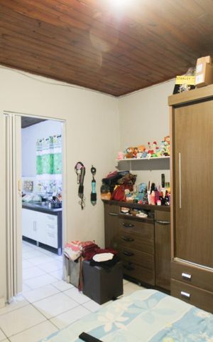 Casa à venda com 270m², 5 quartos e 3 vagas Casa à venda com 270m², 5 quartos e 3 vagasCasa 2