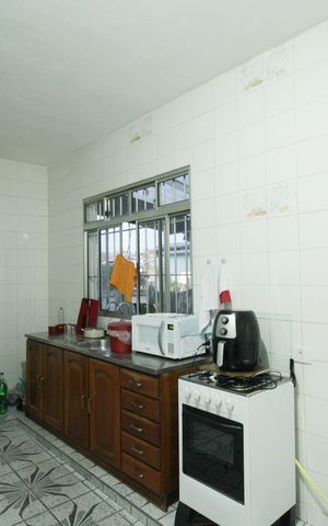 Casa à venda com 270m², 5 quartos e 3 vagas Casa à venda com 270m², 5 quartos e 3 vagasCasa 5