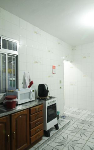 Casa à venda com 270m², 5 quartos e 3 vagas Casa à venda com 270m², 5 quartos e 3 vagasCasa 5