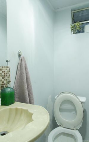 Casa à venda com 270m², 5 quartos e 3 vagas Casa à venda com 270m², 5 quartos e 3 vagasCasa 1
