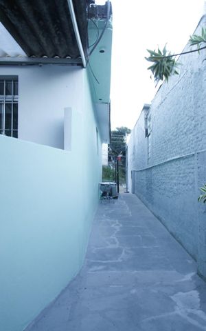 Casa à venda com 270m², 5 quartos e 3 vagas Casa à venda com 270m², 5 quartos e 3 vagasCasa 2