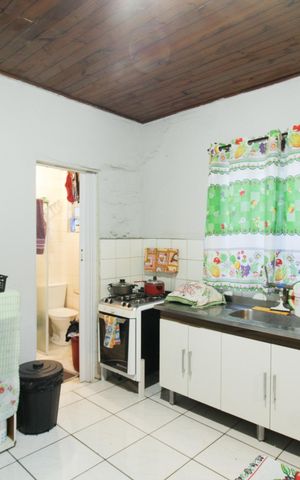 Casa à venda com 270m², 5 quartos e 3 vagas Casa à venda com 270m², 5 quartos e 3 vagasCasa 2