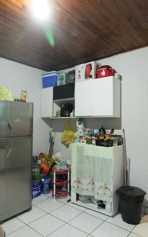 Casa à venda com 270m², 5 quartos e 3 vagas Casa à venda com 270m², 5 quartos e 3 vagasCasa 2