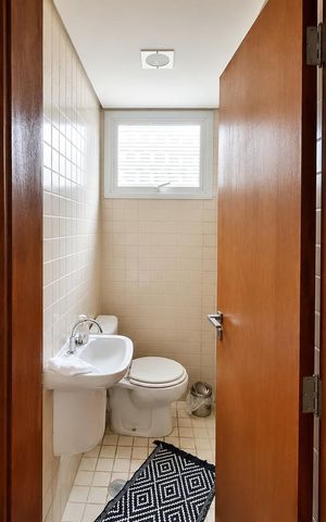 Casa de condomínio à venda com 140m², 3 quartos e 2 vagas Casa de condomínio à venda com 140m², 3 quartos e 2 vagasBanheiro