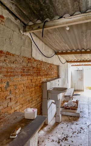 Casa à venda com 180m², 3 quartos e 4 vagas Casa à venda com 180m², 3 quartos e 4 vagasÁrea de Serviço