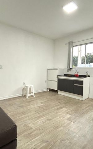 Casa para alugar com 70m², 2 quartos e 1 vaga Casa para alugar com 70m², 2 quartos e 1 vagaSala
