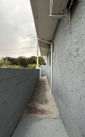 Casa para alugar com 70m², 2 quartos e 1 vaga Casa para alugar com 70m², 2 quartos e 1 vagaÁrea de Serviço