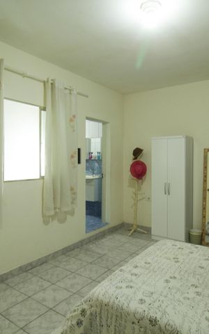 Casa à venda com 50m², 3 quartos e 1 vaga Casa à venda com 50m², 3 quartos e 1 vagaQuarto