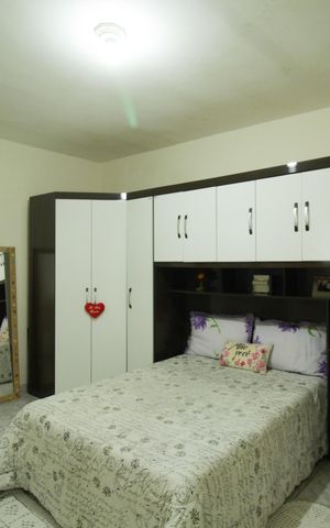 Casa à venda com 50m², 3 quartos e 1 vaga Casa à venda com 50m², 3 quartos e 1 vagaQuarto
