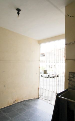 Casa à venda com 50m², 3 quartos e 1 vaga Casa à venda com 50m², 3 quartos e 1 vagaGaragem