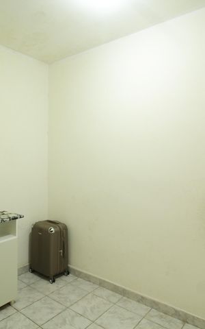 Casa à venda com 50m², 3 quartos e 1 vaga Casa à venda com 50m², 3 quartos e 1 vagaQuarto