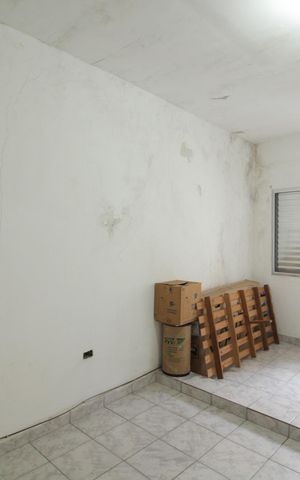 Casa à venda com 50m², 3 quartos e 1 vaga Casa à venda com 50m², 3 quartos e 1 vagaQuarto