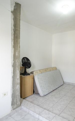 Casa à venda com 50m², 3 quartos e 1 vaga Casa à venda com 50m², 3 quartos e 1 vagaQuarto