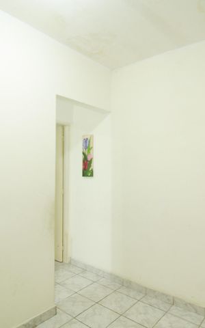 Casa à venda com 50m², 3 quartos e 1 vaga Casa à venda com 50m², 3 quartos e 1 vagaQuarto