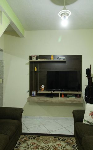 Casa à venda com 50m², 3 quartos e 1 vaga Casa à venda com 50m², 3 quartos e 1 vagaSala