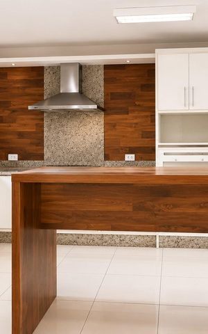 Apartamento para alugar com 307m², 4 quartos e sem vaga Apartamento para alugar com 307m², 4 quartos e sem vagaCozinha