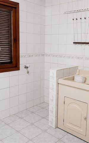 Apartamento para alugar com 307m², 4 quartos e sem vaga Apartamento para alugar com 307m², 4 quartos e sem vagaÁrea de serviço