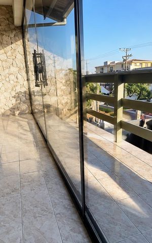 Apartamento para alugar com 307m², 4 quartos e sem vaga Apartamento para alugar com 307m², 4 quartos e sem vagaVaranda