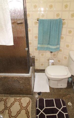 Apartamento à venda com 89m², 3 quartos e 2 vagasBanheiro social