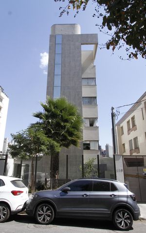 Apartamento à venda com 105m², 3 quartos e 2 vagasFachada